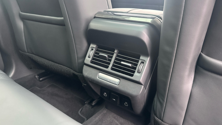 Land Rover Range Rover Evoque 2.0 D200 R-Dynamic HSE 5dr Auto Diesel Hatchback